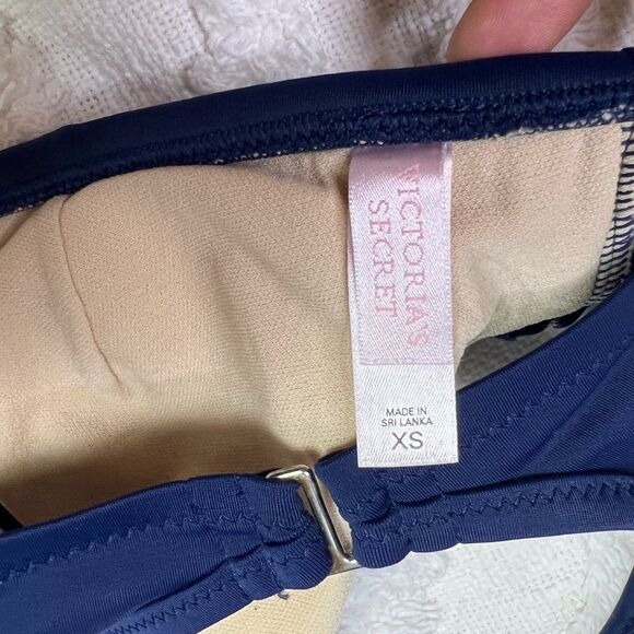 Victoria Secret XS blue bikini top - Picture 3 of 4